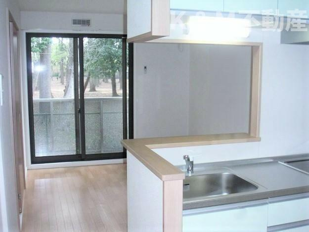 プレールの居間・リビング|ゆったりとした居間です