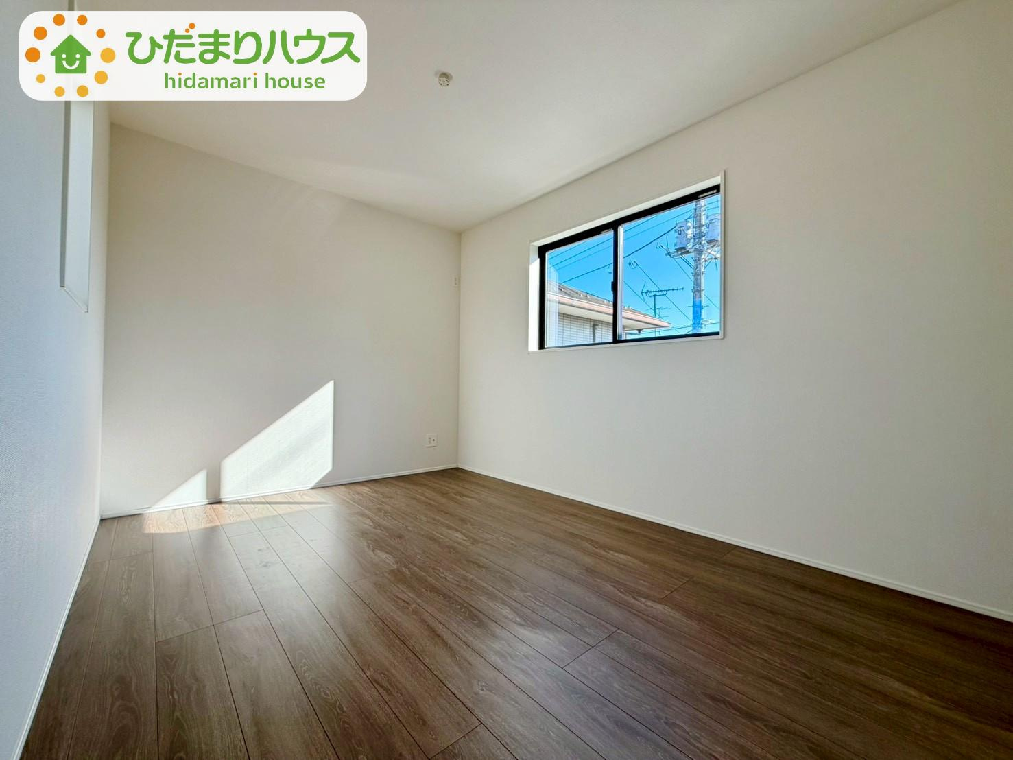 野田市柳沢新田5期　新築戸建　1号棟の洋室|木の温もりがやさしいフローリング	♪