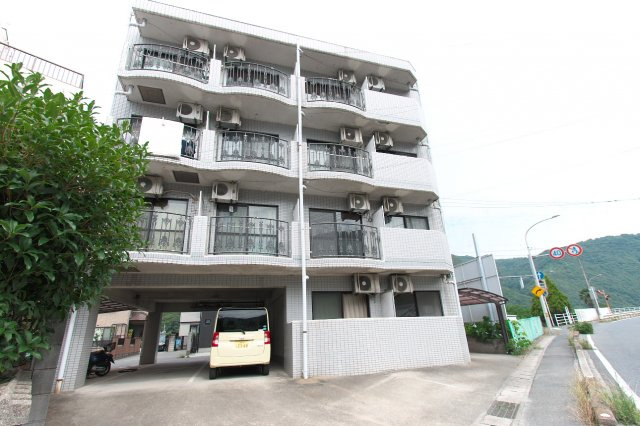 ラーバン町田の外観
