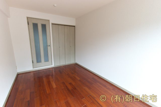 ラーバン町田の居間・リビング