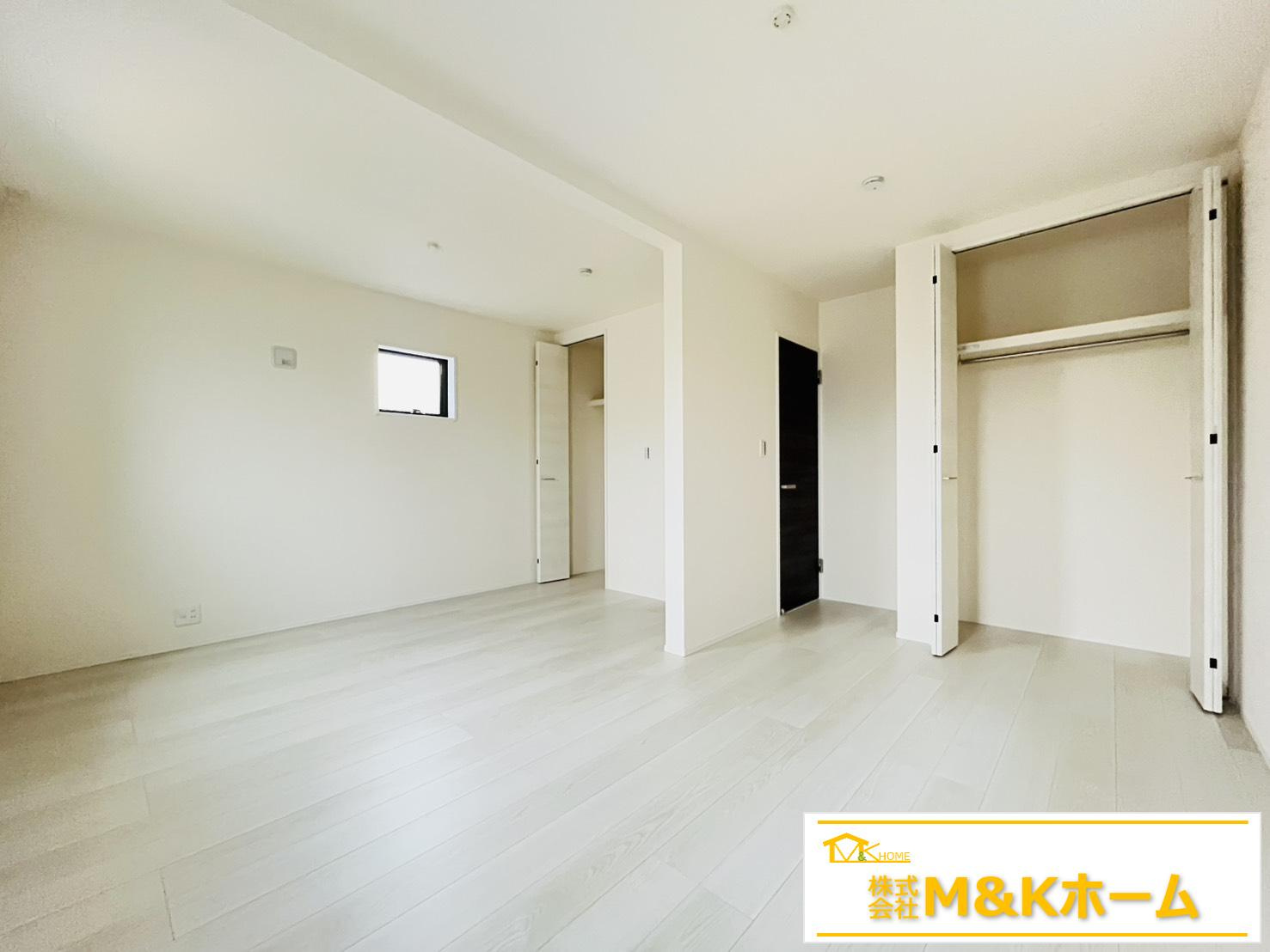 半田市北二ツ坂町2丁目　全2棟　2号棟の洋室|2階洋室☆