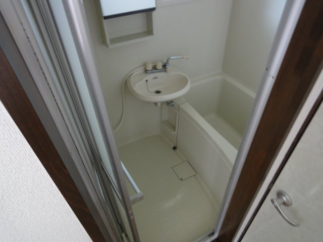 ヴェルデパルコAの浴室