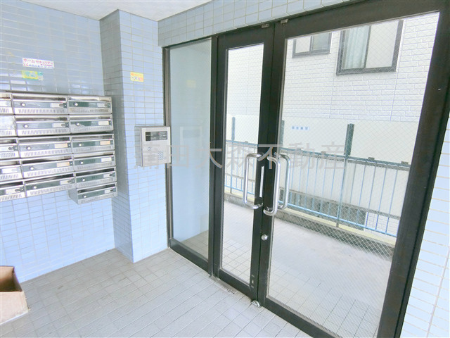 ベルハウス蒲田南のエントランス|オートロック付きのエントランス　