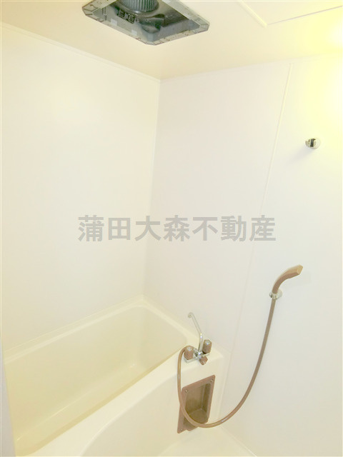 ベルハウス蒲田南の浴室|浴室　内装中