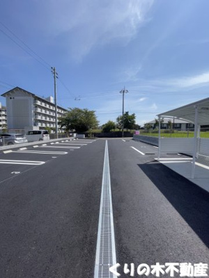 【駐車場】 | アグレアブル | 駐車スペースもあります