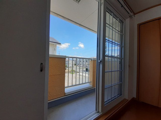 【バルコニー】 | サンシャイン　アヴェニュー | 暖かな日差しのふりそそぐバルコニー