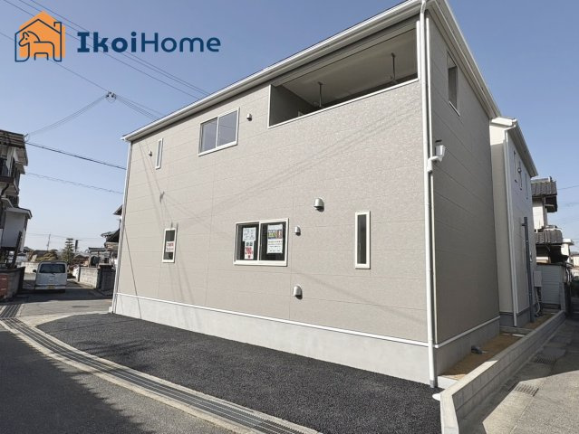 明石市二見町西二見第22　2号棟　新築戸建の前面道路含む現地写真|●資料・カタログのご請求無料●交通量が少ないので静かです。小さなお子様がいるご家庭はご安心できると思います。