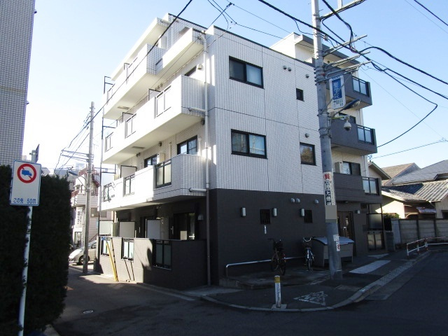 アソシエ駒込の外観|おしゃれな外観です。
