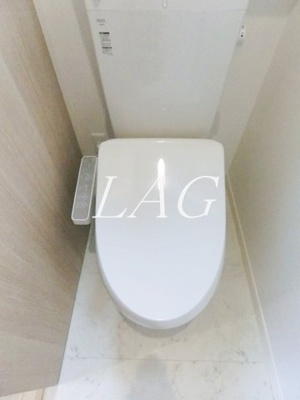 【トイレ】 | ドゥ・シャテニエ | トイレです。