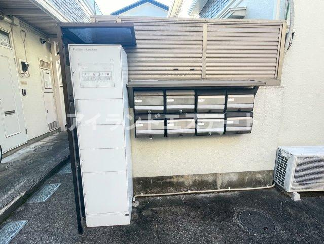 アーバンライフ世田谷B棟　南向き　3方角部屋　学生おすすめのエントランス