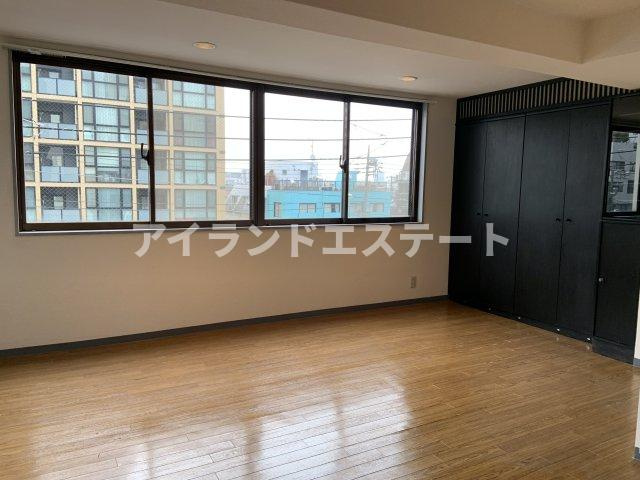 ファイブスポット　角部屋　陽当たり良好　事務所相談の内装