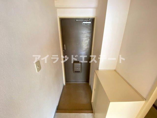 プチプルハイム都立大　駅近　オートロック　陽当たり良好の玄関