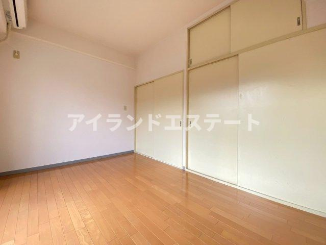 プチプルハイム都立大　駅近　オートロック　陽当たり良好の居間・リビング