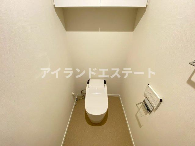 ガーデン東が丘アネックス　角部屋　南東向き　ウォークインクローゼットのトイレ