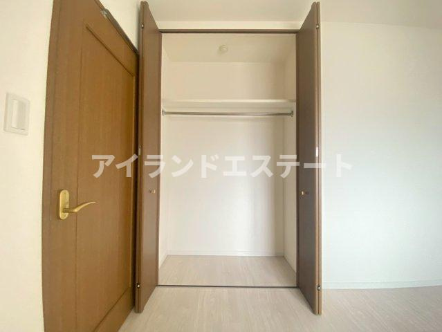 SOCIETY KAKINOKIZAKA ANNEX　敷地内駐車場有　オートロック　ファミリー向けの収納