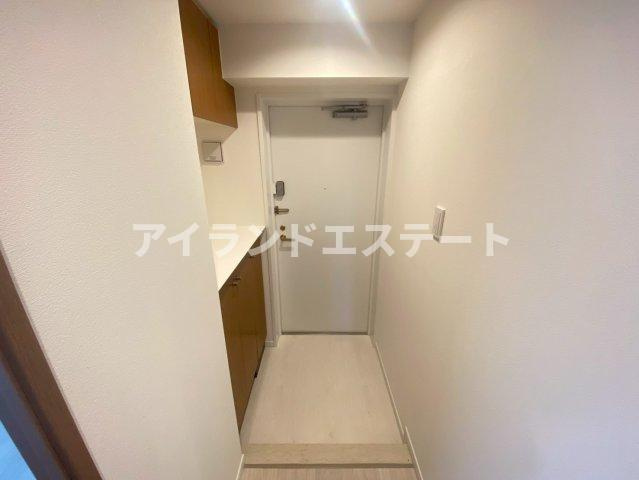 SOCIETY KAKINOKIZAKA ANNEX　敷地内駐車場有　オートロック　ファミリー向けの玄関