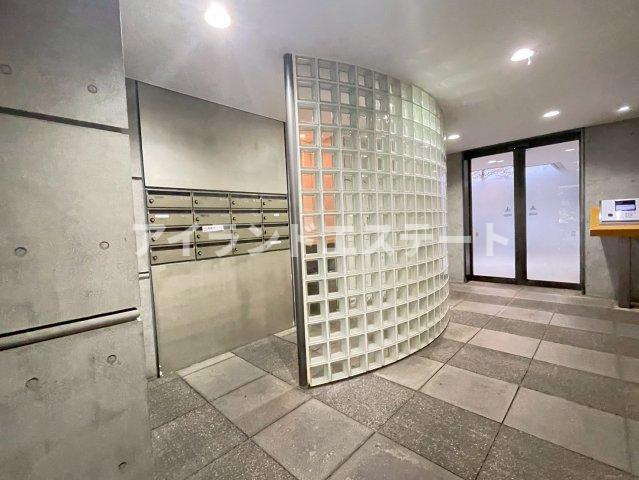 ガーデン東が丘-W　ペット相談　トランクルーム　のエントランス