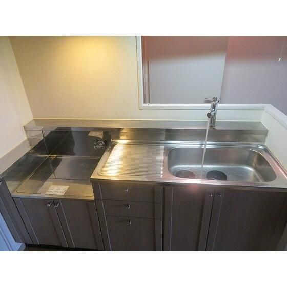 ドルフＥＡＳＴのキッチン