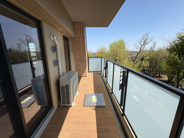 アンビシャスガーデン鶴瀬 のバルコニー