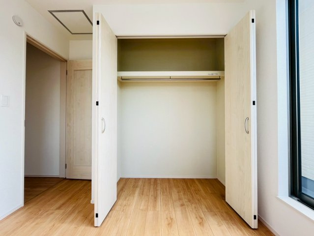 ＋＋読谷村瀬名波-B号棟（全2棟）の収納