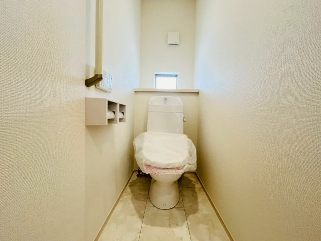 ＋＋読谷村瀬名波-B号棟（全2棟）のトイレ