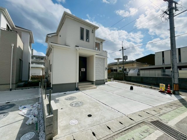 ＋＋読谷村瀬名波-B号棟（全2棟）の駐車場