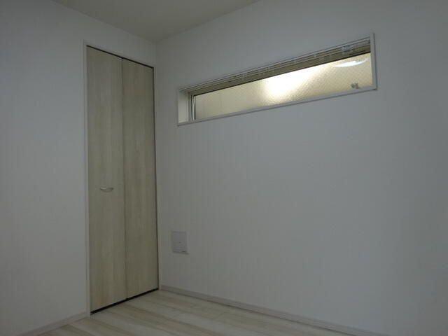 ｎｏｒｔｈ　ｃｒｅｓｔ