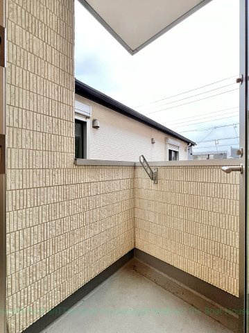 セブンシーズン栄生のバルコニー