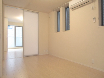 ルーエプラッツの居間・リビング|★洋室★