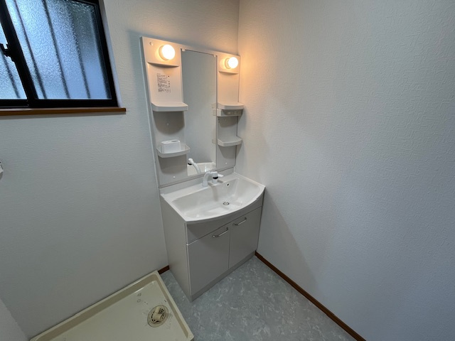 北青葉台貸家の洗面所