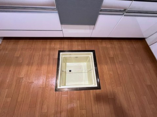 北青葉台貸家の収納