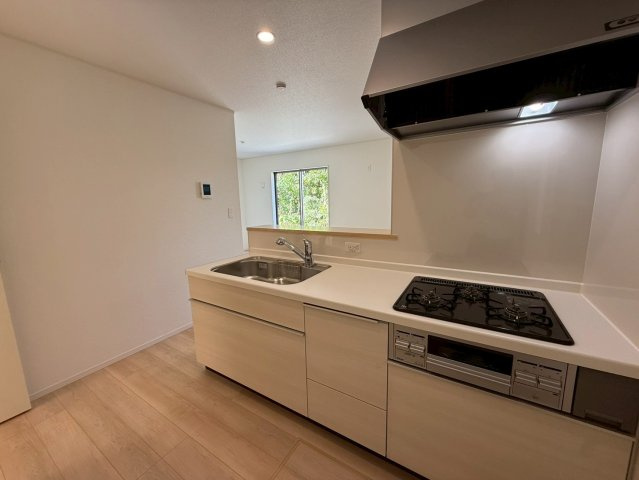 ♥♥南城市佐敷佐敷第1-1号棟（全3棟）のキッチン