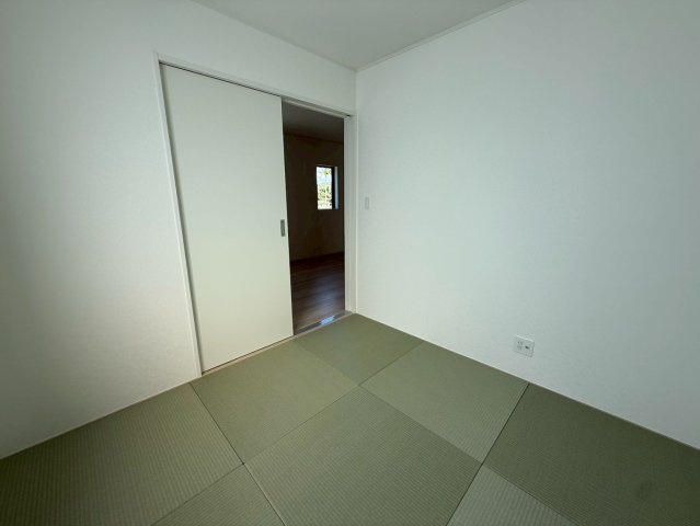 ♥♥南城市佐敷佐敷第1-1号棟（全3棟）の和室