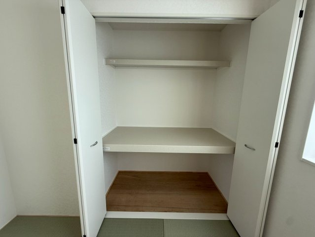 ♥♥南城市佐敷佐敷第1-1号棟（全3棟）の収納
