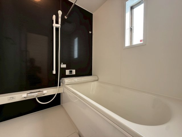 ♥♥南城市佐敷佐敷第1-1号棟（全3棟）の浴室