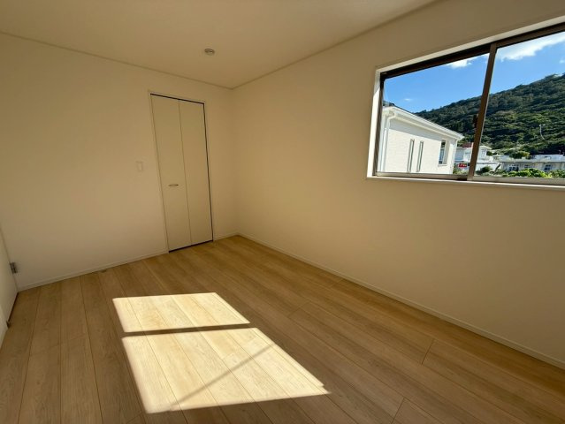 ♥♥南城市佐敷佐敷第1-1号棟（全3棟）の洋室