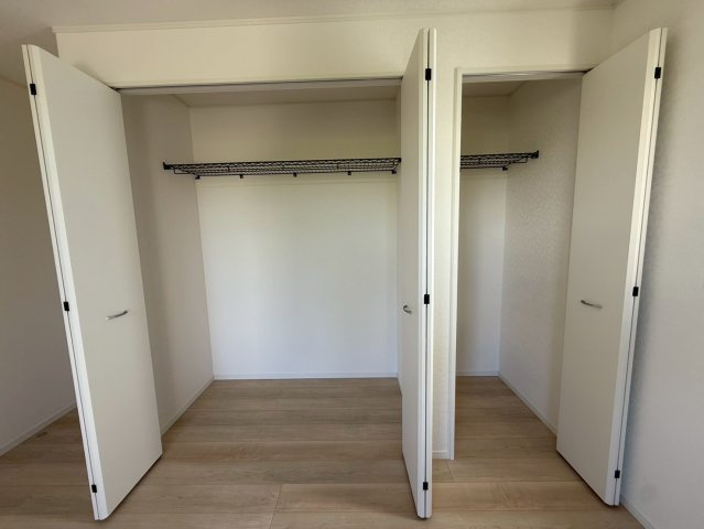 ♥♥南城市佐敷佐敷第1-1号棟（全3棟）の収納