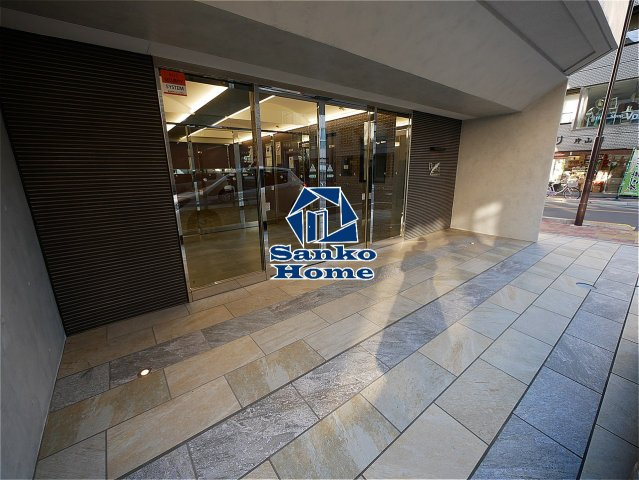 プレール・ドゥーク浅草Ⅳのエントランス