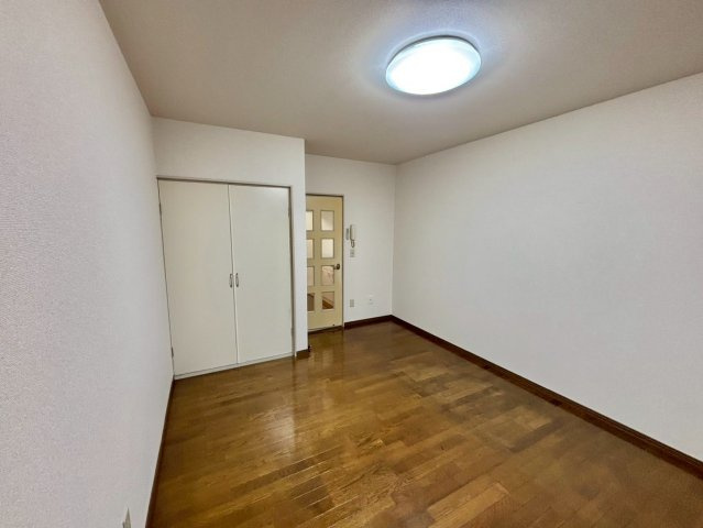 サクシードハイツ北条の居間・リビング