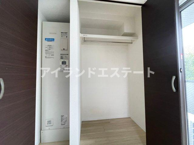 コート駒沢　独立洗面台　角部屋　オートロックの収納