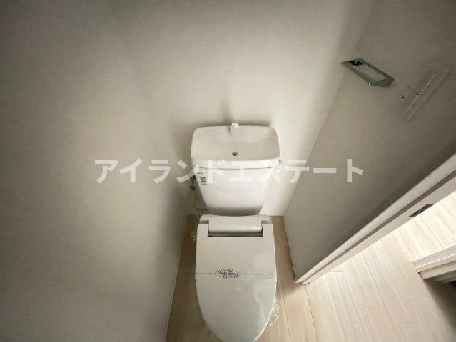 コート駒沢　独立洗面台　角部屋　オートロックのトイレ