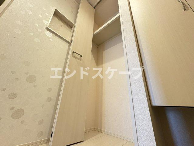 Rosemaryの収納|高崎、前橋のお部屋探しはエンドスケープまで！お客様の理想お聞かせ下さい♪
内装の色味が画像と異なる場合がございます。