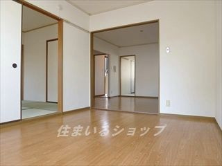 ベラカーサ　A棟の居間・リビング