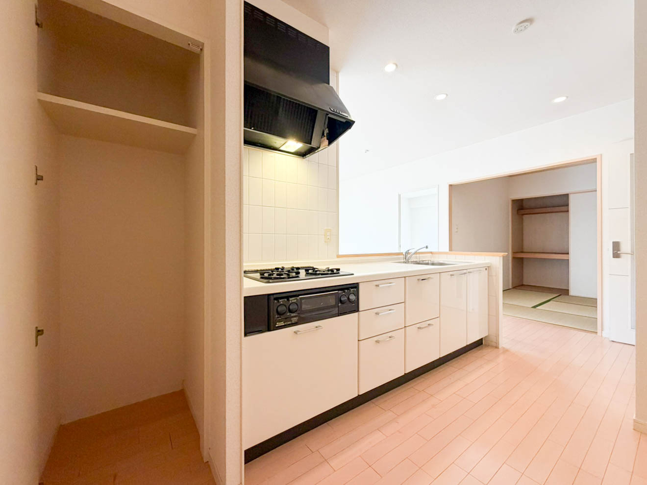 スクエア名古屋港のキッチン|使いやすいキッチンです