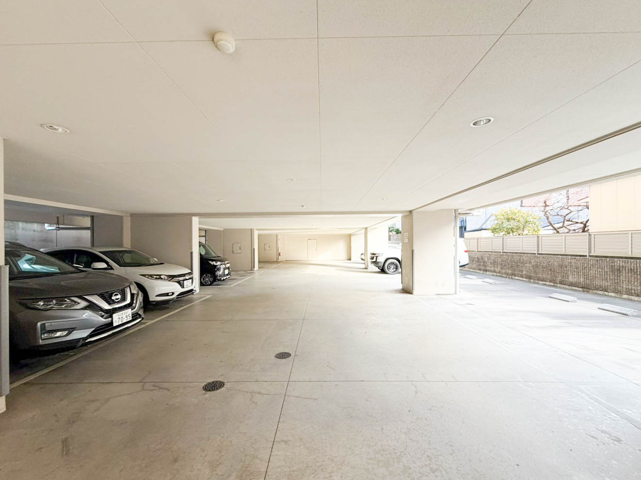 スクエア名古屋港の駐車場|駐車スペースもあります