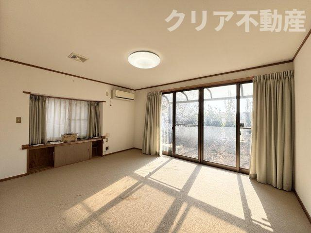 【居間・リビング】 | KEM伊勢崎市堀口町1期　中古戸建