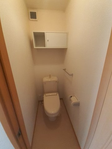 アレストスのトイレ