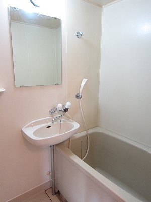 フェイムＡの浴室