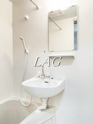 【洗面所】 | マーレ梅島 | 洗面台です。