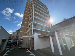 能勢電鉄日生線「日生中央」駅徒歩5分。ペット飼育可能です。